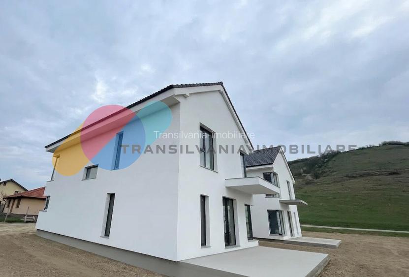 Casă individuală P+1+M cu 5 dormitoare – zona liniștită, Chinteni - 2