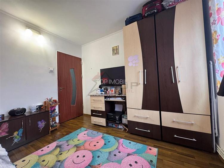 Etaj 3, apartament cu 2 camere Mircea cel Batran - 9