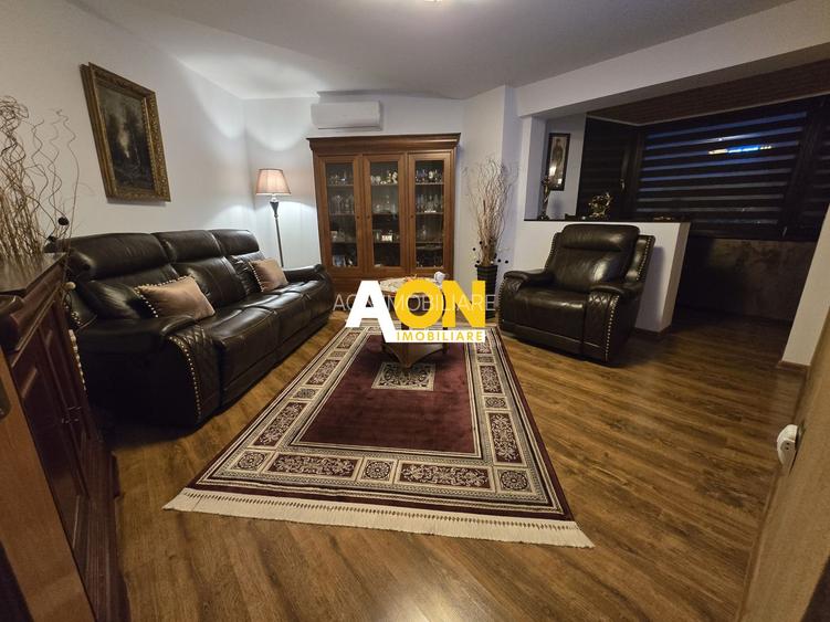 Apartament 2 Camere M-uri, Vedere spre Catedrala, Complet Renovat - 2