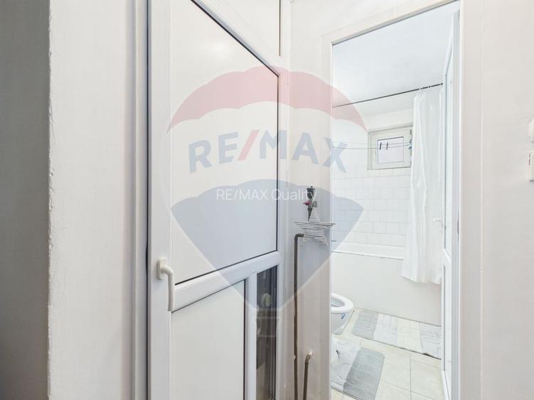 4 camere de vanzare in Rahova, la sosea, langa piata, renovat decent - 6