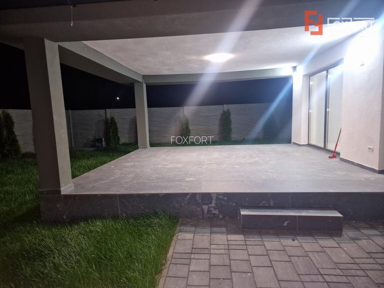 Duplex de vanzare cu 3 camere si teren de 309 mp - Recas - 18