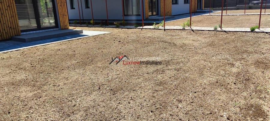 Duplex semifinisat 4 camere suprafata de 120 mp utili + 200 mp teren liber. - 2
