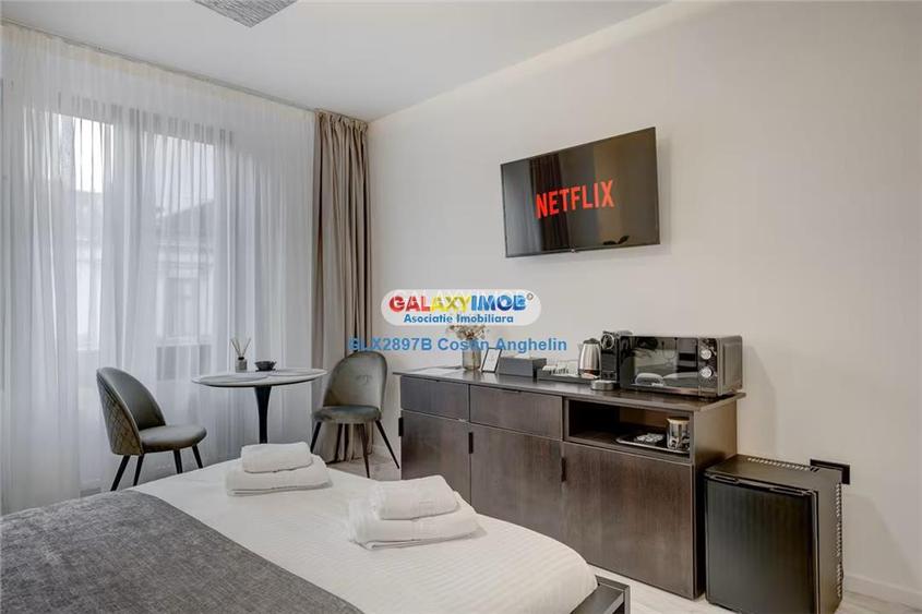 L-Heritage Collection: City View (Regim Hotelier) - Romana - 2