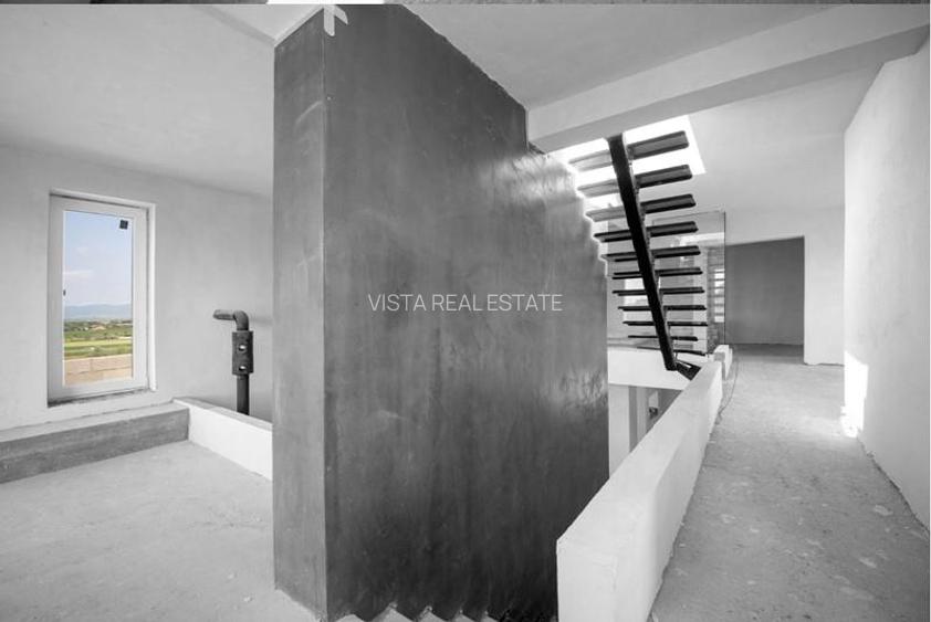 Proprietate unica stil mediteranean, 215mp utili, teren 1000mp, stadiu semifinis - 17