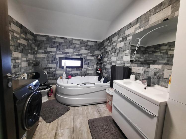 Casa 6 camere centru Miroslava, 240 mp utili, 600 mp de teren, lux - 11