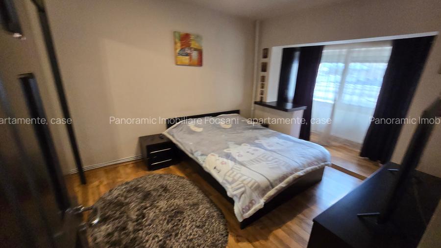 3 camere de vanzare  , etajul 1, ultracentral, Focsani - 17