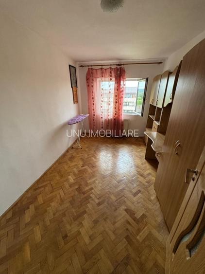3 camere decomandat 2 bai 78mp bloc 1990 zona Lunca Cetatuii - 3