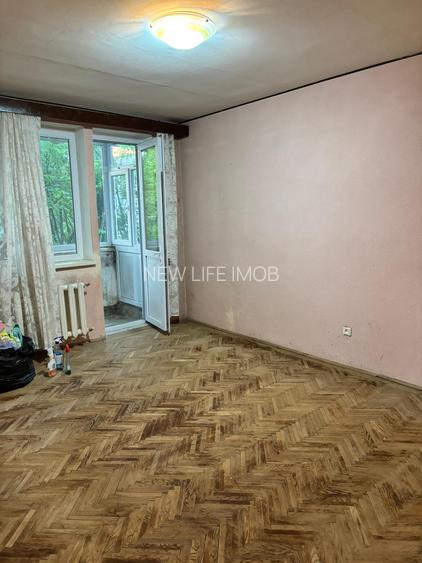 Tomis 2 , 3 camere , etaj 1 - 4