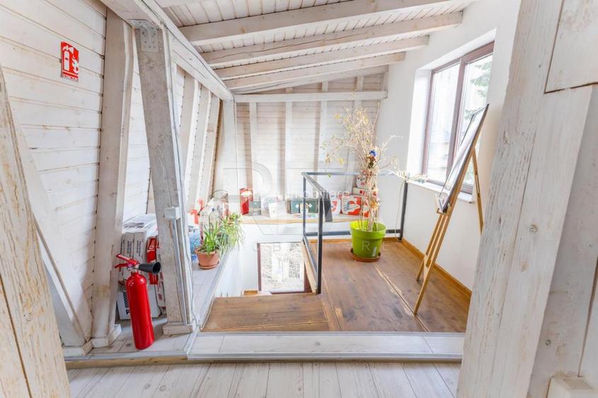 Vila sediu firma, 5 camere, 240 mp - 2