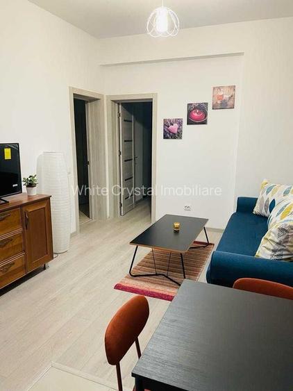 Închiriez apartament 3 camere, Mihai Bravu, centrală bloc, metrou 1min - 2