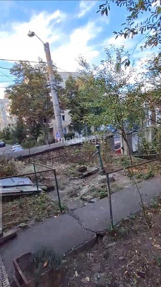 De vanzare casa pe str. Avram Iancu colt cu str. Bujorului - 3