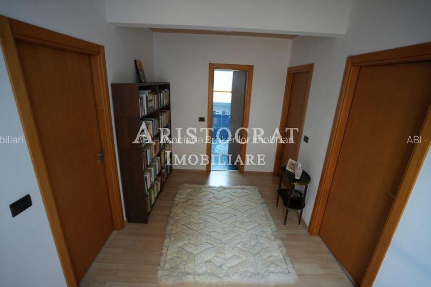 Vila 5 camere pozitie excelenta - 36