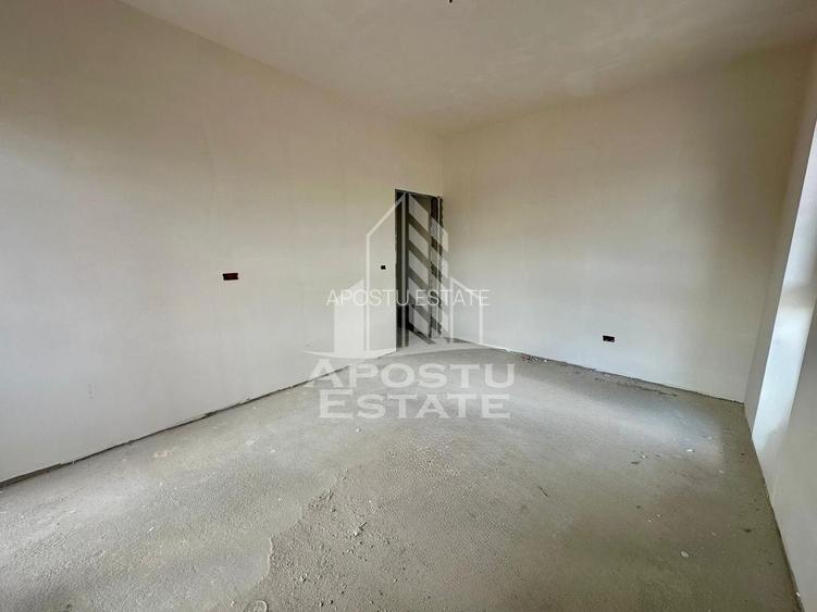Apartament cu 2 camere, etaj intermediar, decomandat, Giroc - 2