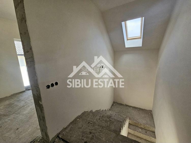 Casa 5 camere curte mare, casa noua - 4