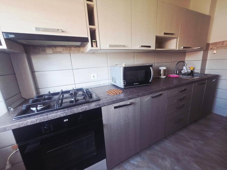 Inchiriez 2 camere decomandat str Toamnei cu parcare proprie - 10