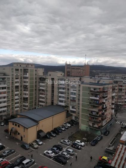 Vând apartament 2 camere, 55 mp + balcon 4 mp, etaj 10 zona Hermes,Ostoveni - 9