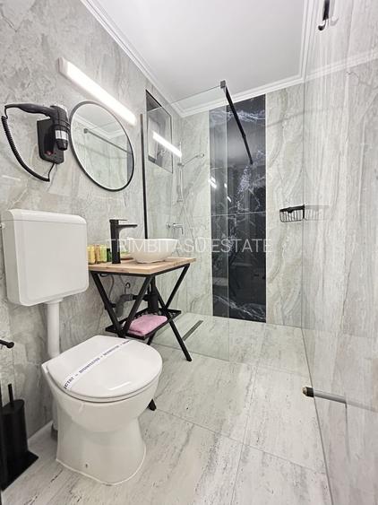 Pensiune Casa Eva Statiunea 2 Mai - 12 camere - teren 600 mp - 16