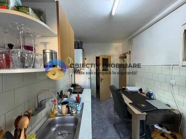 Garsoniera spatioasa de vanzare – 67,76 mp – Zona 1 Mai - 7