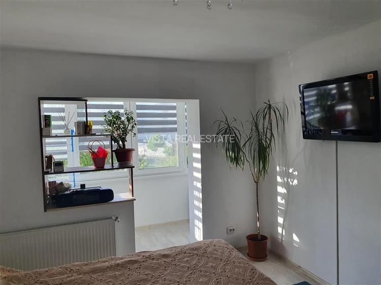 Apartament cu 4 camere si 100 mp, etaj 1, in Brasov - 8