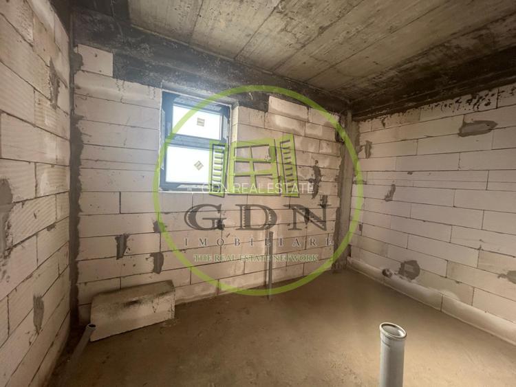 Casa plan parter, 600 mp, 115 mp utili, Metro - 10