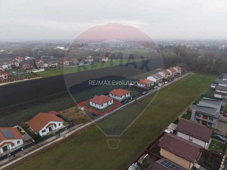 COMISION 0% | CASA STUPINI | 100 MP | 330 MP TEREN | - 25