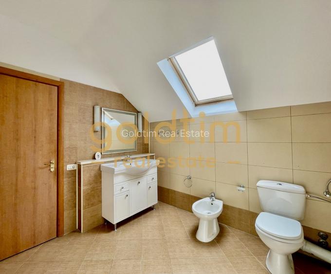 VILA INDIVIDUALA/PISCINA/ GARAJ - 59