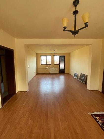 Casă parter +2 etaje si mansarda,la parter spatii comerciale deja inchiriate - 8