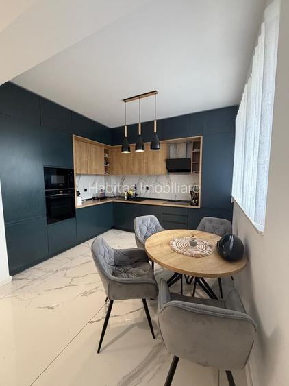 Casa finisata modern, terasa, zona Voronet - 9