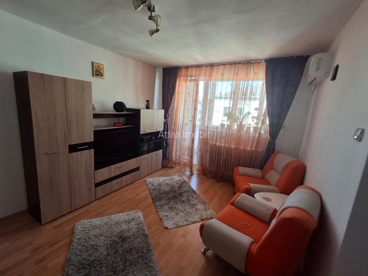 Apartament cu doua camere semidecomandat finisat si mobilat etajul 4 cu pod - 7