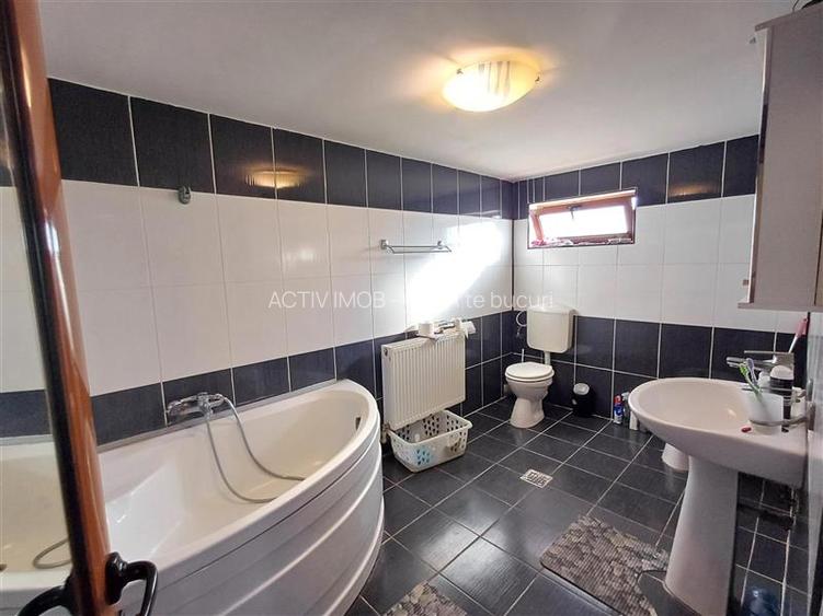 5 camere - 3 bai - 200 mp utili - teren 920 mp - Domnesti - Craitei - 8