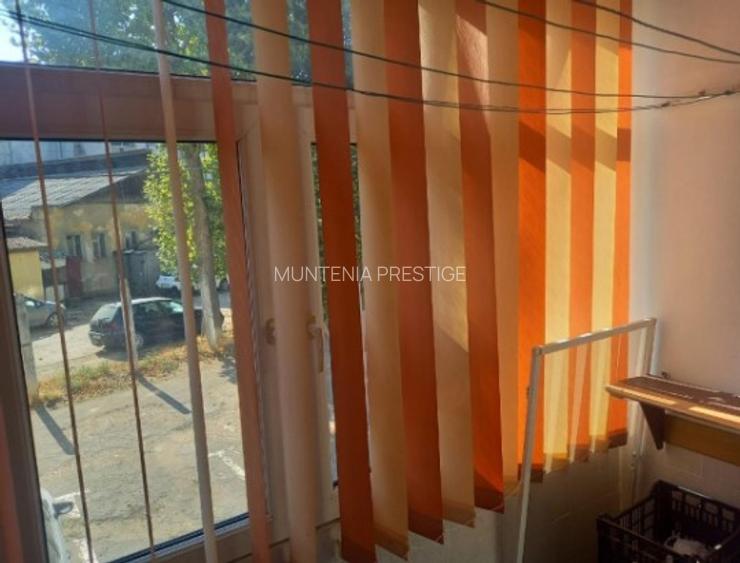 Apartament 2 camere renovat, semidecomandat, 38,33 mp etaj 1/4 Fetesti, Ialomita - 2