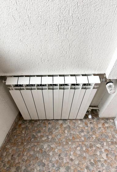 APARTAMENT CURAT COMPLET MOBILAT SI UTILAT AFLAT PE BULEVARDUL UNIRII - 34