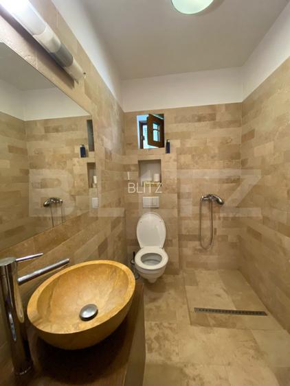 Casa spatioasa cu teren generos de 1600 mp, ideala pentru locuinta sau investiti - 16