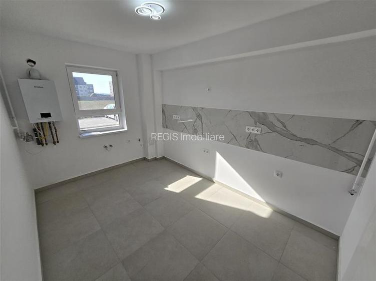 Apartament 3 Camere | Zona Tractorul | 2 Balcoane | NOU - 2