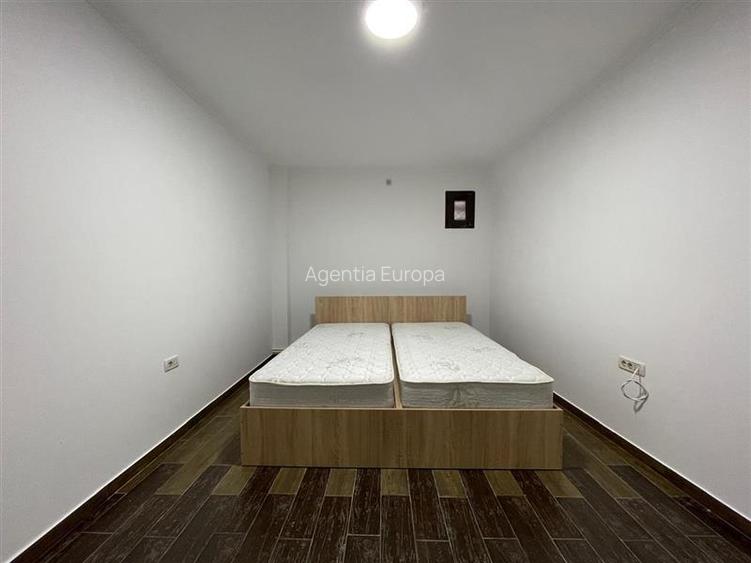 Spatiu comercial de vanzare  Zona E3 - 15