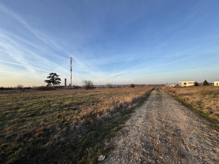 Teren intravilan 2.320 MP BĂILE 1 MAI | front stradal 104 ML | posibil parcelare - 3