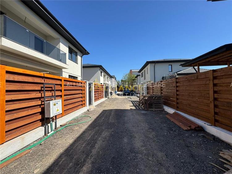 [Teren 300 mp] Vila cu 3 camere - 3 bai | Primarie - 8