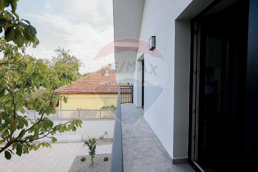 De închiriat casă renovată 2023, 5 camere, pericentral - 29