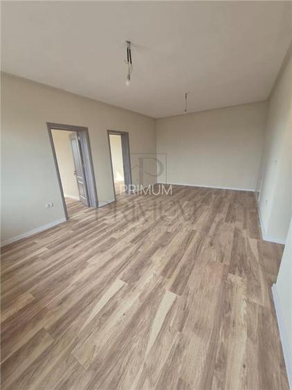 Duplex pe parter - 3 dormitoare - zona foarte buna - gata de mutat - 11