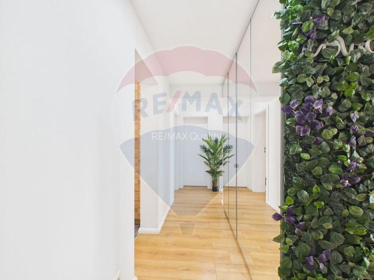 Apartament de vanzare, 3 camere ultra finisat,  Bd. Unirii - 26