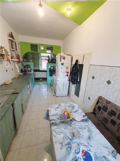 IOSEFIN - 3CAM - SPATIOS - INALT - 2 BAI - CENTRALA/AC - APROAPE DE CENTRU - 8