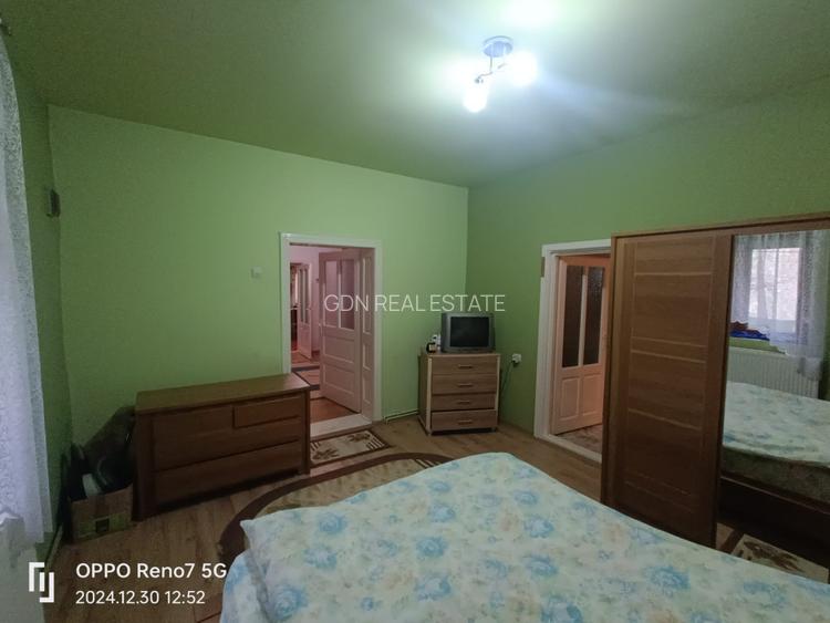 Casă de vânzare - 4