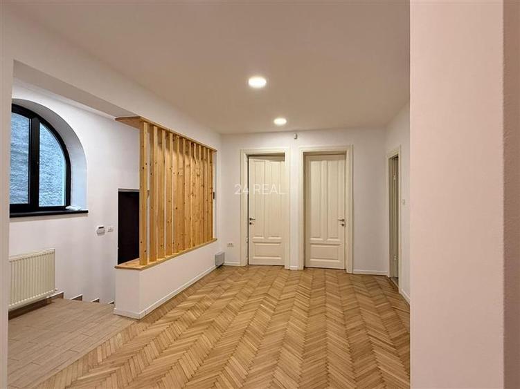 Vila pretabila activitate de birouri - 8