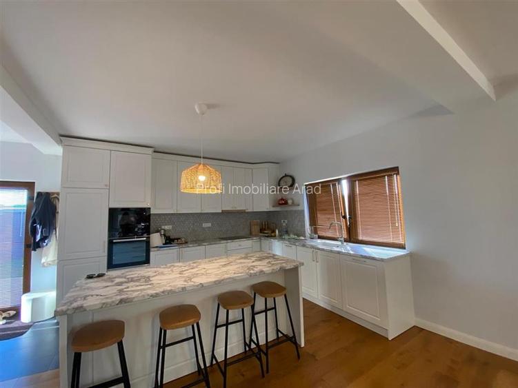 VILA PREMIUM | 240mp utili | 923mp teren | Constructie Impunatoare | Agrisul Mar - 9