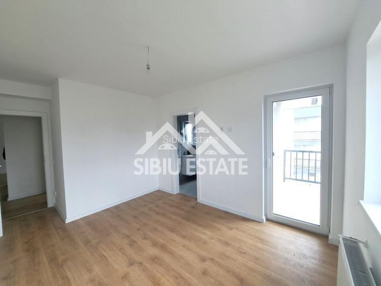 Apartament 4 camere, 2 bai, lift si parcare INTABULAT - 11