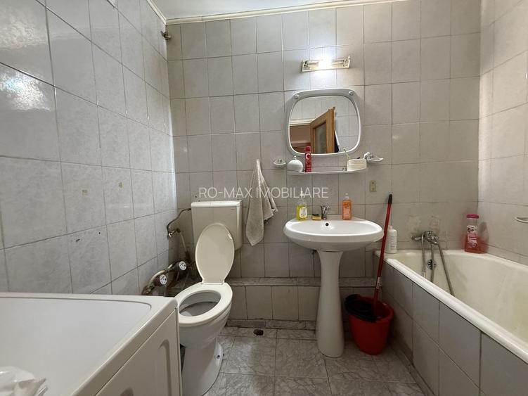 Apartament 2 camere 53,5 mp etaj 6 strada Moinesti- drumul taberei - 6