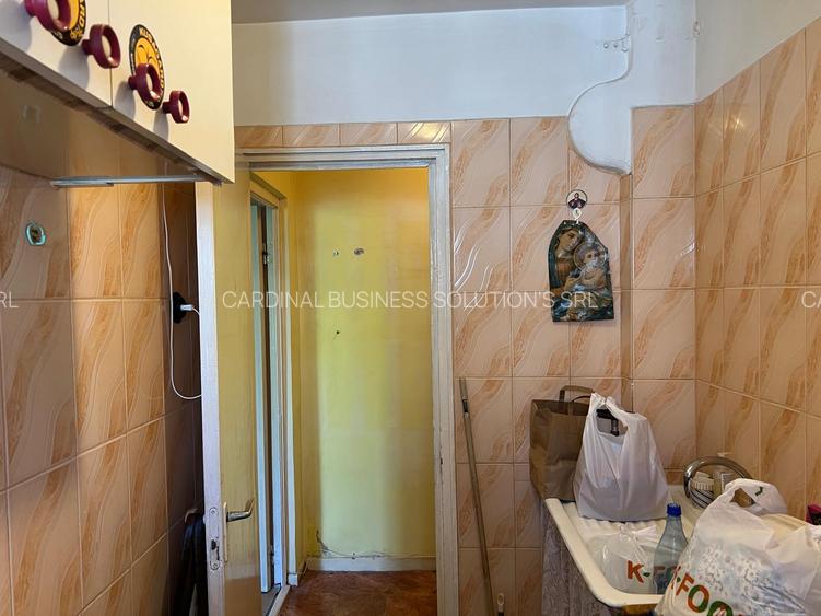 2 camere Salaj -Ferentari , str Livezilor - 6