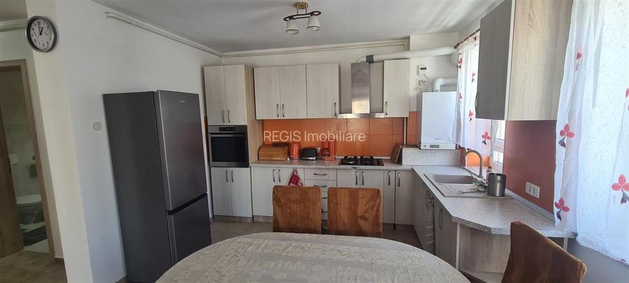 Studio Pietonala Coresi / Loc de parcare / Boxa - 4