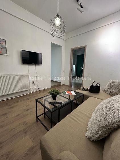 Propunem spre vânzare apartament 2 camere – Universitate/ RS 1 - 3