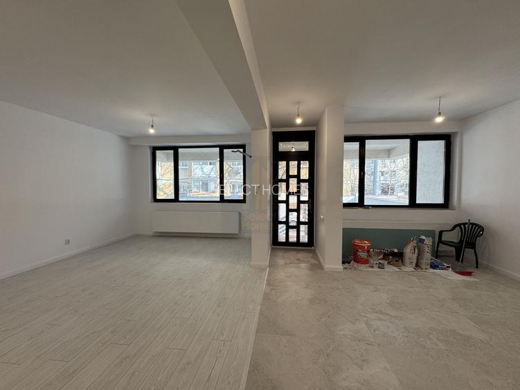 Apartament 5 camere triplex cu curte de vanzare *metrou Crangasi* - 2